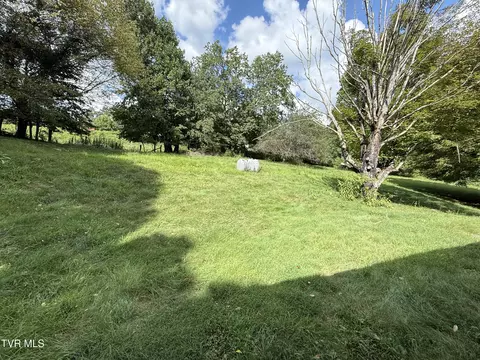 812 Fairview Road Hampton Tn 37658, Hampton, TN 37658 photo 5