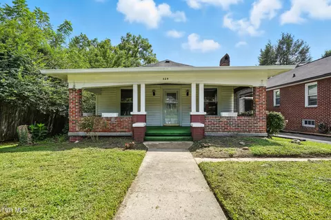 329 Highland Avenue Johnson City Tn 37604, Johnson City, TN 37604