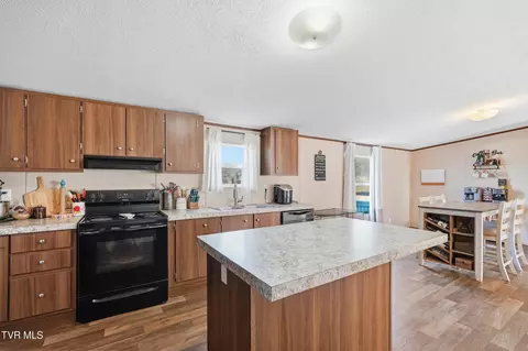 Kitchen - 240 Cherry Tree Drive Dryden Va 24243, Dryden, VA 24243 photo 3 of 3