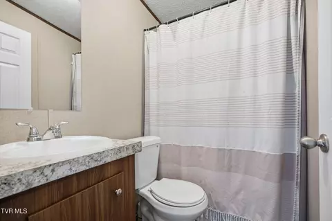 Bath - 240 Cherry Tree Drive Dryden Va 24243, Dryden, VA 24243 photo 3 of 4