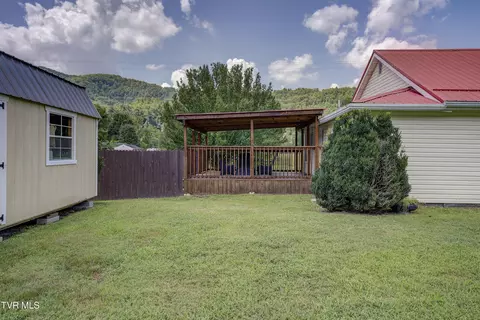 Exterior - 3200 Temple Hill Road Erwin Tn 37650, Erwin, TN 37650 photo 7 of 11
