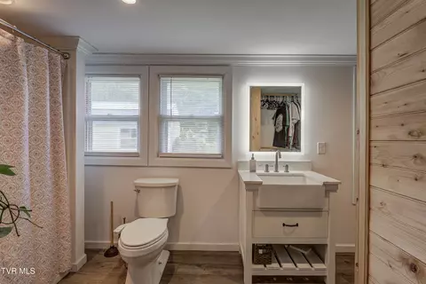Bath - 3200 Temple Hill Road Erwin Tn 37650, Erwin, TN 37650 photo 1 of 3