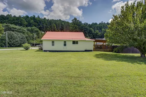 Exterior - 3200 Temple Hill Road Erwin Tn 37650, Erwin, TN 37650 photo 3 of 11