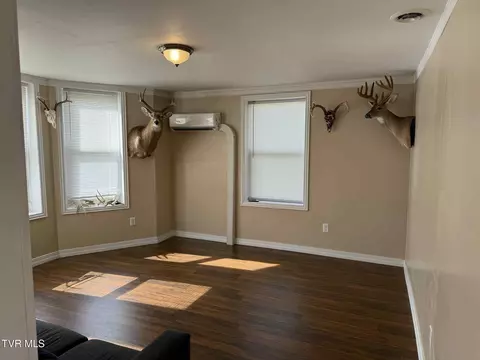 Living - 111 NW Dale Street Wise Va 24293, Wise, VA 24293 photo 3 of 5