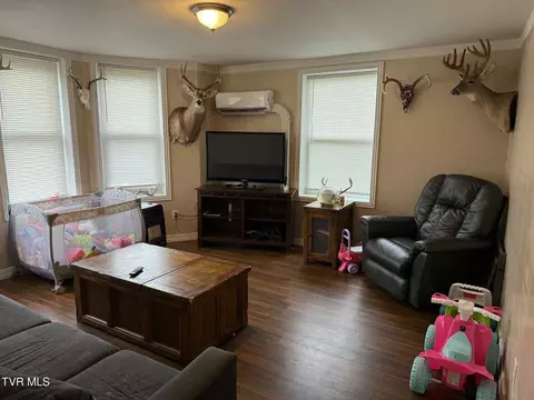 Living - 111 NW Dale Street Wise Va 24293, Wise, VA 24293 photo 1 of 5
