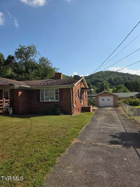 122 Dennis Cove Road Hampton Tn 37658, Hampton, TN 37658 photo 3