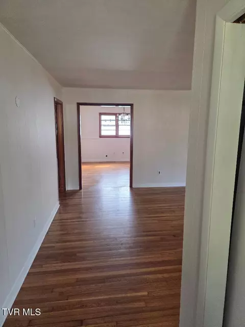 122 Dennis Cove Road Hampton Tn 37658, Hampton, TN 37658 photo 6