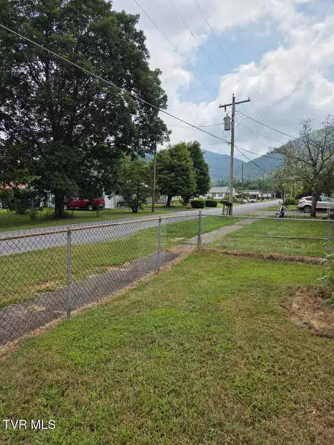 122 Dennis Cove Road Hampton Tn 37658, Hampton, TN 37658 photo 16