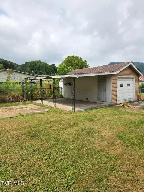 122 Dennis Cove Road Hampton Tn 37658, Hampton, TN 37658 photo 14