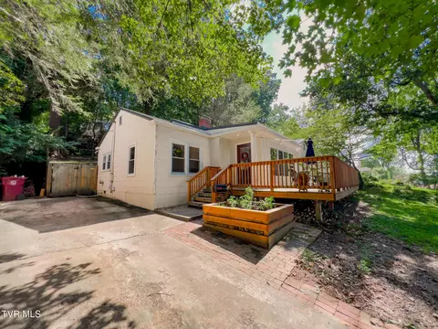 507 W Poplar Street Johnson City Tn 37604, Johnson City, TN 37604