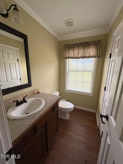 Bath - 104 Carver Crabtree Road Hampton Tn 37658, Hampton, TN 37658 photo 1 of 5