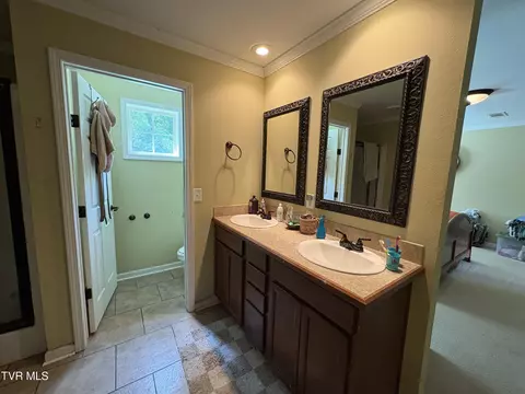 Bath - 104 Carver Crabtree Road Hampton Tn 37658, Hampton, TN 37658 photo 3 of 5
