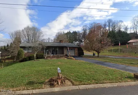 566 Division Street Elizabethton Tn 37643, Elizabethton, TN 37643