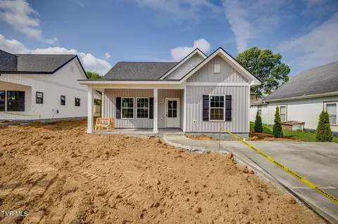 608 S Pine Street Elizabethton Tn 37643, Elizabethton, TN 37643