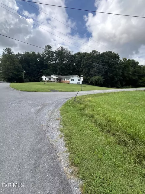 102 Piedmont Street Elizabethton Tn 37643, Elizabethton, TN 37643