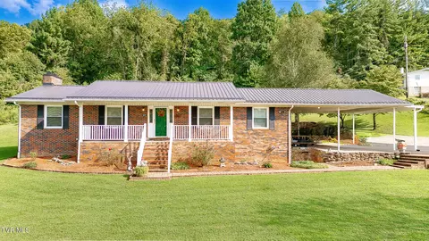109 Barrel Drive Gate City Va 24251, Gate City, VA 24251