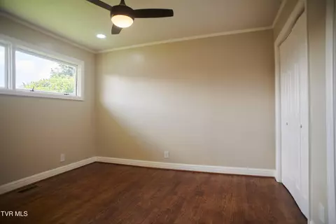 Bedroom - 228 Washington Avenue Newport Tn 37821, Newport, TN 37821 photo 1 of 6