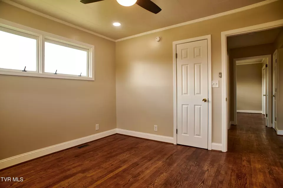 Bedroom - 228 Washington Avenue Newport Tn 37821, Newport, TN 37821 photo 4 of 6