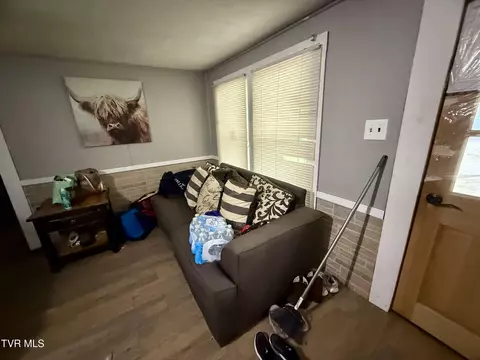 Living - 116 Jc Vines Road Hampton Tn 37658, Hampton, TN 37658 photo 3 of 3