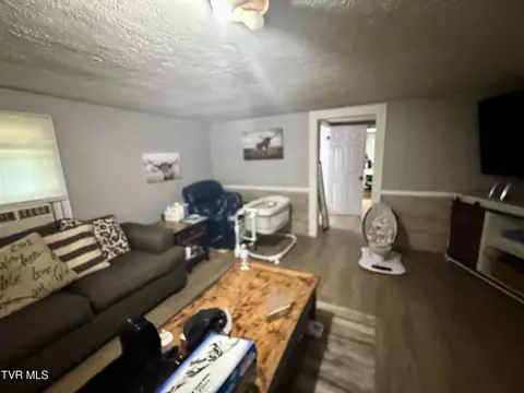 Living - 116 Jc Vines Road Hampton Tn 37658, Hampton, TN 37658 photo 1 of 3