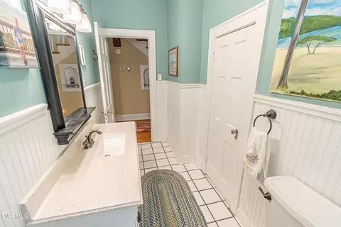 Bath - 461 Circle Drive Abingdon Va 24210, Abingdon, VA 24210 photo 2 of 4