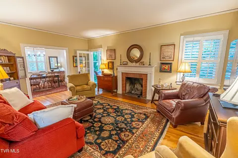 Living - 461 Circle Drive Abingdon Va 24210, Abingdon, VA 24210 photo 1 of 3