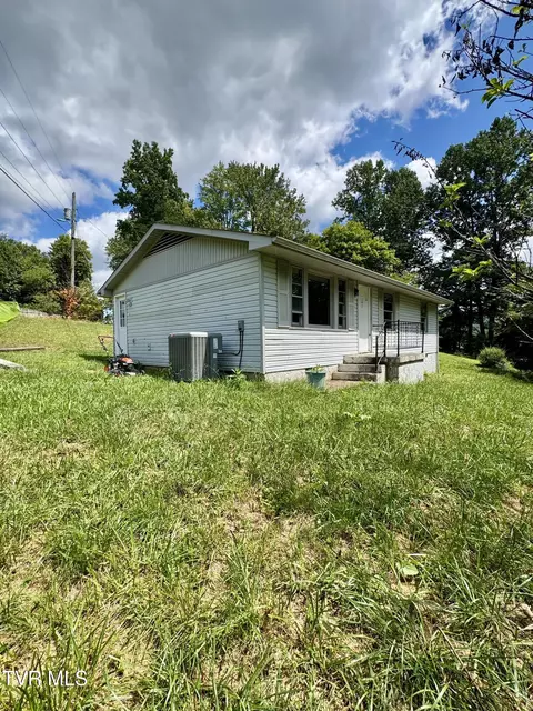 134 Honeycutt Road Unicoi Tn 37692, Unicoi, TN 37692