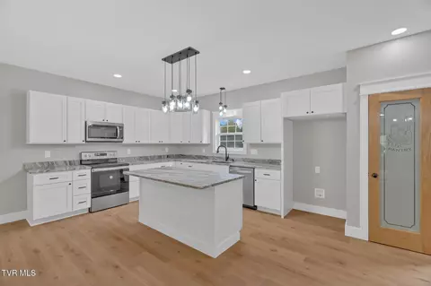 Kitchen - 130 Baskett Road Limestone Tn 37681, Limestone, TN 37681 photo 4 of 4