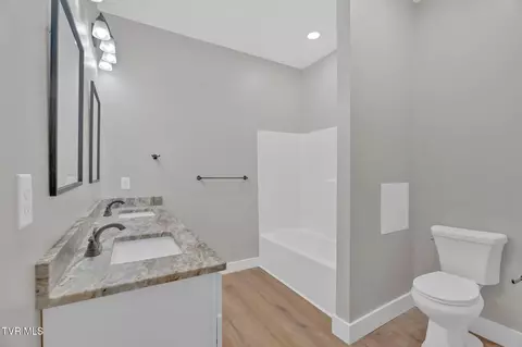 Bath - 130 Baskett Road Limestone Tn 37681, Limestone, TN 37681 photo 3 of 3