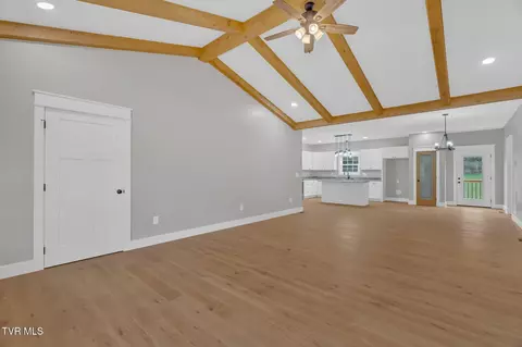 Living - 130 Baskett Road Limestone Tn 37681, Limestone, TN 37681 photo 3 of 8