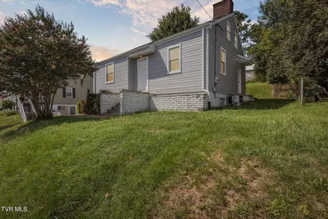 562 Lovedale Drive Kingsport Tn 37660, Kingsport, TN 37660