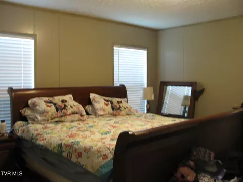 Bedroom - 103 Lily Painter Road Chuckey Tn 37641, Chuckey, TN 37641 photo 2 of 2