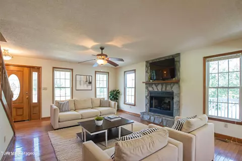 Living - 33638 Spring Hill Drive Glade Spring Va 24340, Glade Spring, VA 24340 photo 1 of 11
