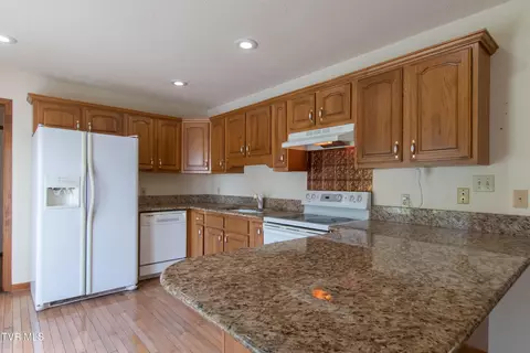 Kitchen - 33638 Spring Hill Drive Glade Spring Va 24340, Glade Spring, VA 24340 photo 3 of 7