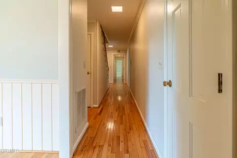 Entry Way - 220 Mcguire Lane Cedar Bluff Va 24609, Cedar Bluff, VA 24609 photo 8 of 11