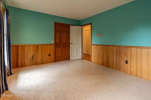 Bedroom - 220 Mcguire Lane Cedar Bluff Va 24609, Cedar Bluff, VA 24609 photo 4 of 13