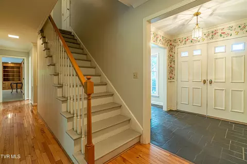 Entry Way - 220 Mcguire Lane Cedar Bluff Va 24609, Cedar Bluff, VA 24609 photo 2 of 11