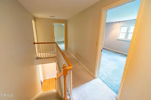 Entry Way - 220 Mcguire Lane Cedar Bluff Va 24609, Cedar Bluff, VA 24609 photo 10 of 11
