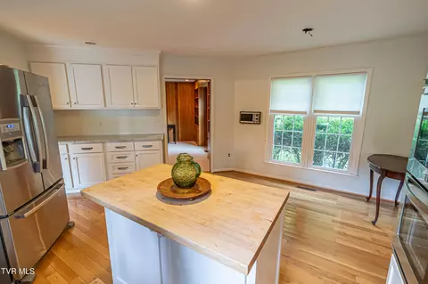 Kitchen - 220 Mcguire Lane Cedar Bluff Va 24609, Cedar Bluff, VA 24609 photo 5 of 6