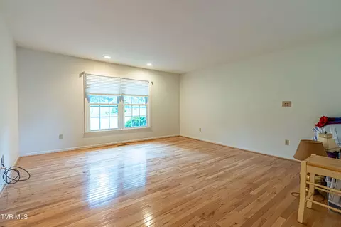 Living - 220 Mcguire Lane Cedar Bluff Va 24609, Cedar Bluff, VA 24609 photo 1 of 8
