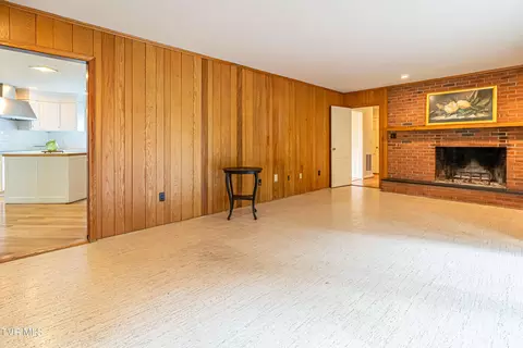Living - 220 Mcguire Lane Cedar Bluff Va 24609, Cedar Bluff, VA 24609 photo 8 of 8