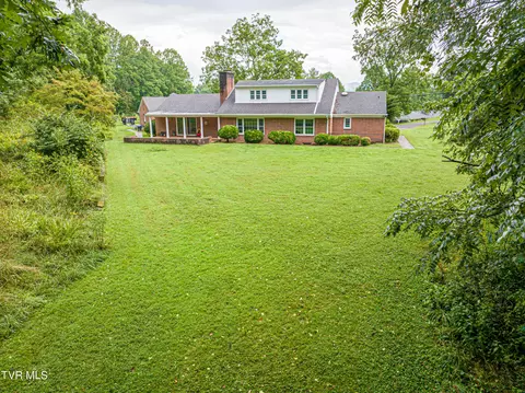 Exterior - 220 Mcguire Lane Cedar Bluff Va 24609, Cedar Bluff, VA 24609 photo 9 of 14