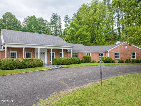 Exterior - 220 Mcguire Lane Cedar Bluff Va 24609, Cedar Bluff, VA 24609 photo 2 of 14