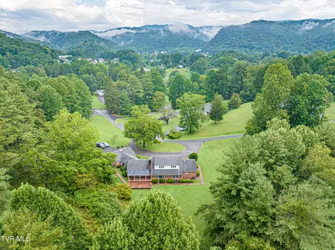 View/Area - 220 Mcguire Lane Cedar Bluff Va 24609, Cedar Bluff, VA 24609 photo 3 of 7