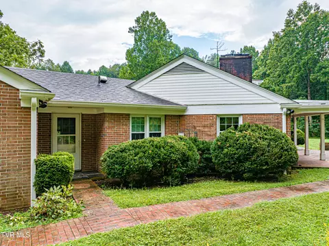 Exterior - 220 Mcguire Lane Cedar Bluff Va 24609, Cedar Bluff, VA 24609 photo 5 of 14
