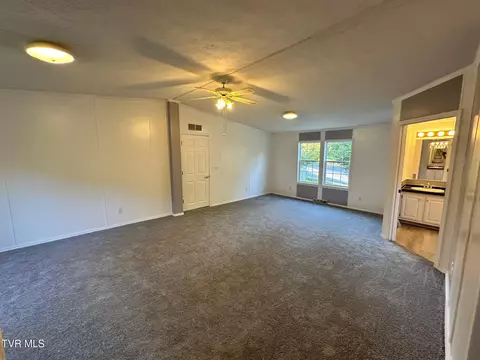 Living - 183 Morgan Lane Fall Branch Tn 37656, Fall Branch, TN 37656 photo 7 of 7