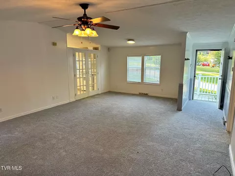 Living - 183 Morgan Lane Fall Branch Tn 37656, Fall Branch, TN 37656 photo 2 of 7