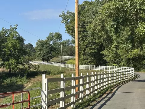 241 E Stagecoach Road Greeneville Tn 37743, Greeneville, TN 37743
