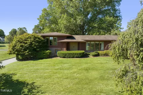 909 Millercrest Drive Johnson City Tn 37604, Johnson City, TN 37604
