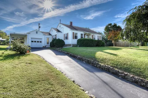 816 Riverview Drive Elizabethton Tn 37643, Elizabethton, TN 37643